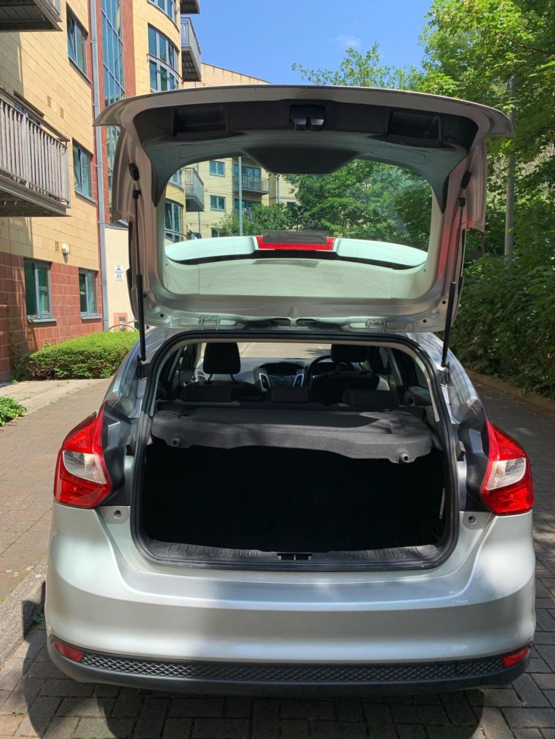 FORD FOCUS
