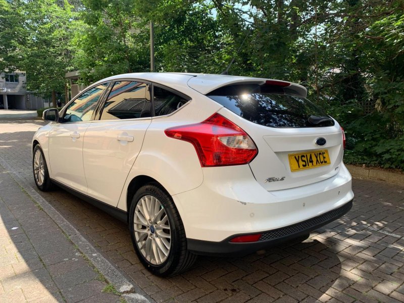FORD FOCUS