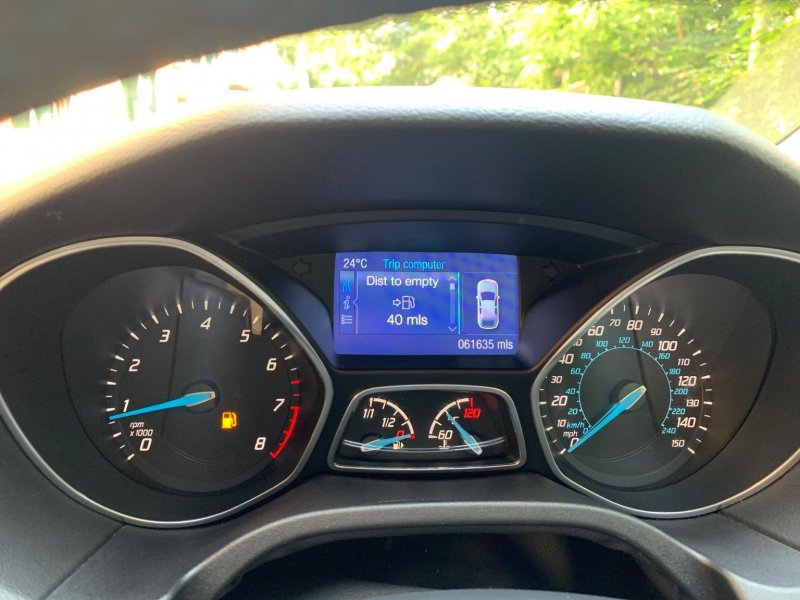 FORD FOCUS