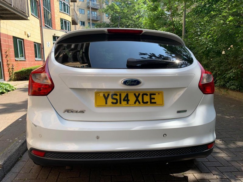 FORD FOCUS