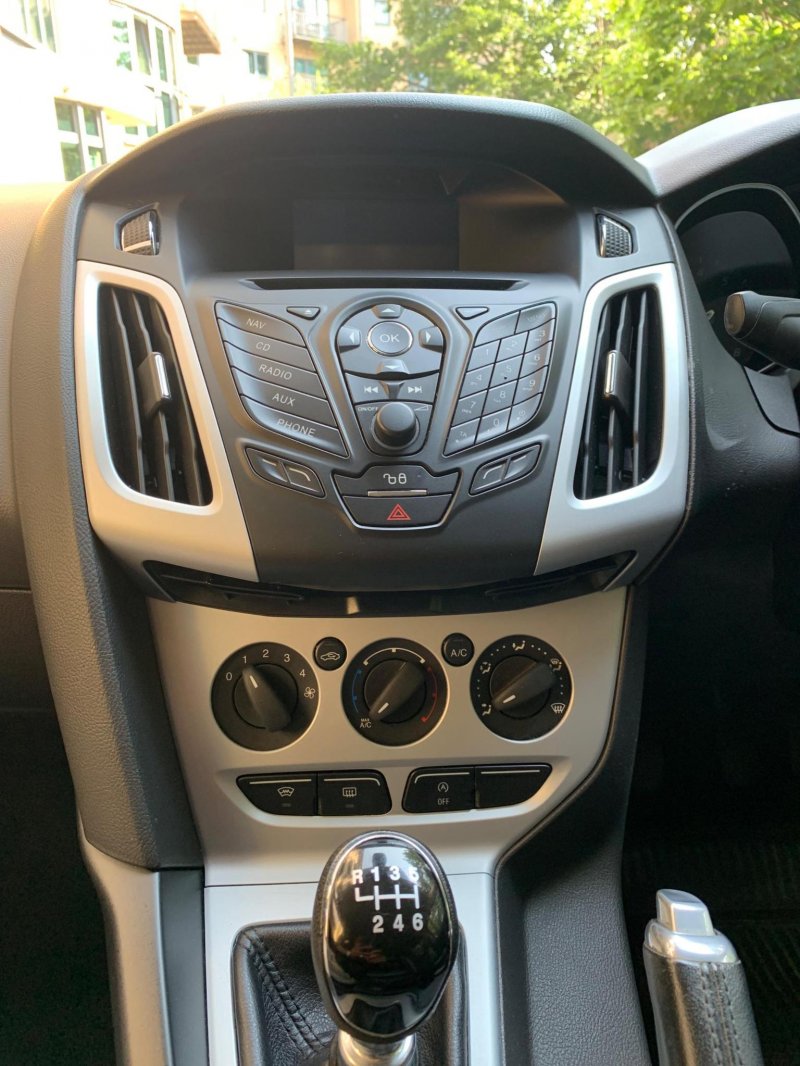 FORD FOCUS