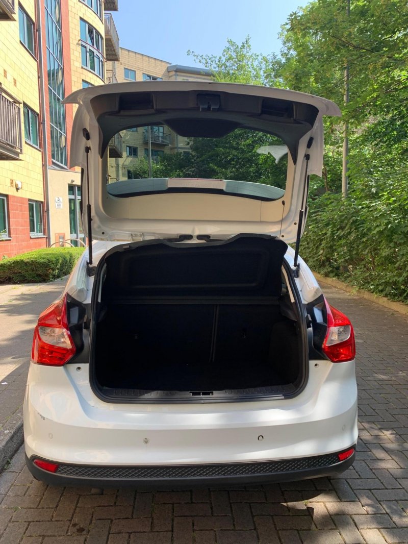 FORD FOCUS