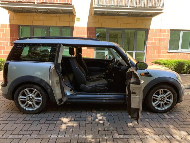 MINI CLUBMAN