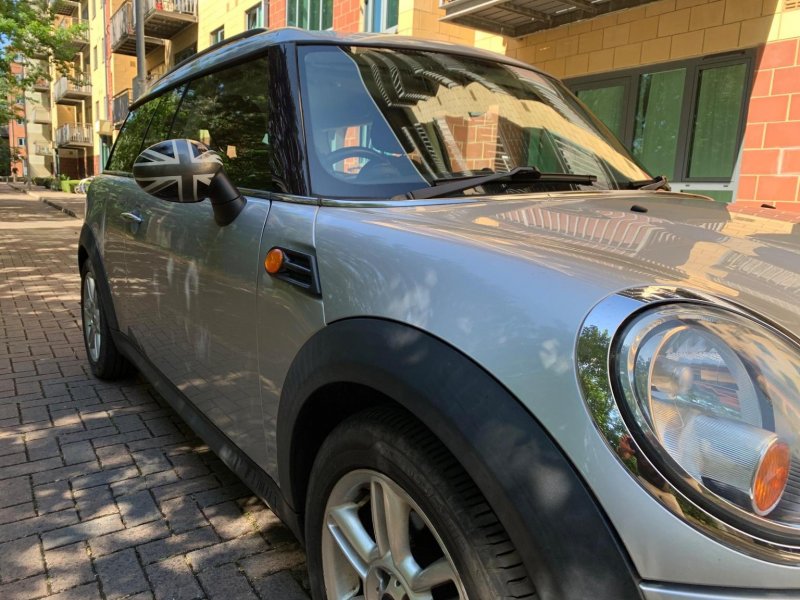 MINI CLUBMAN