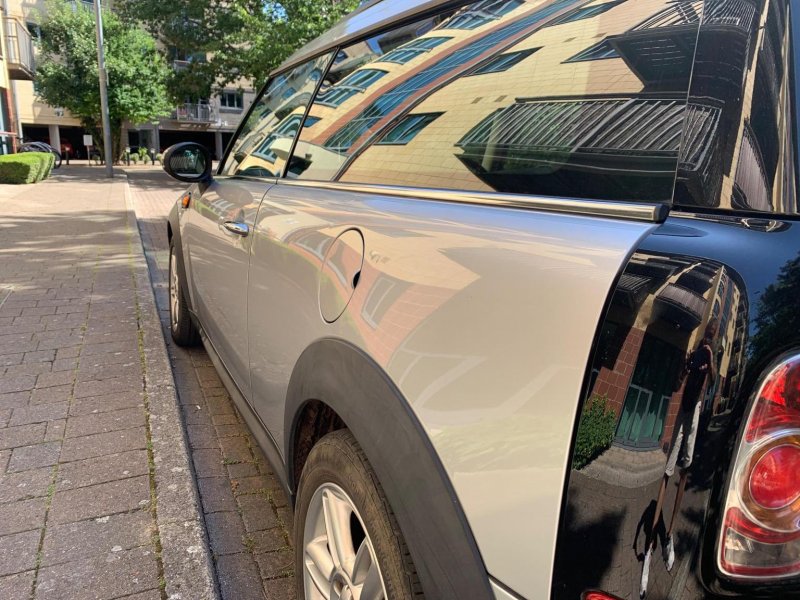 MINI CLUBMAN