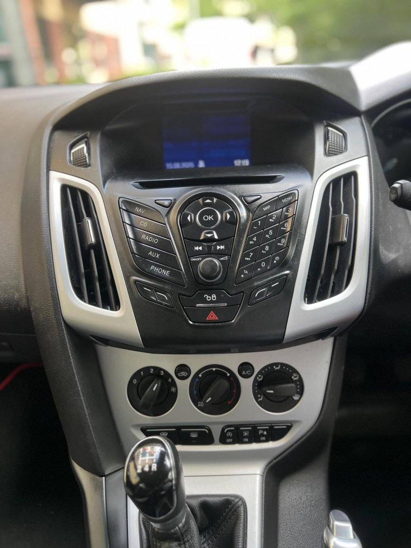 FORD FOCUS